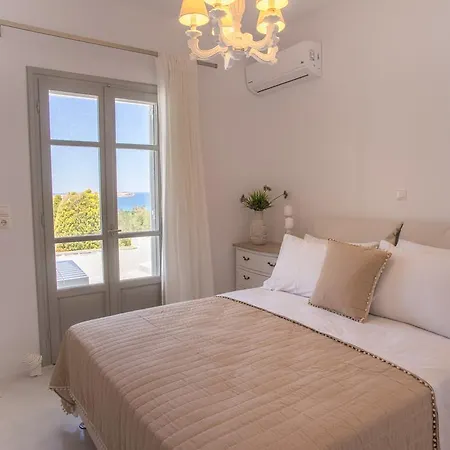 Agia Irini Cove Agia Irini (Paros)