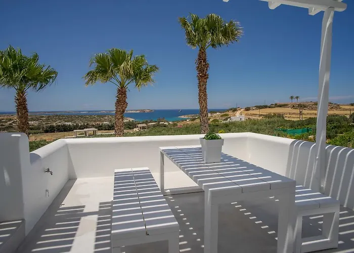 Agia Irini Cove Agia Irini (Paros)